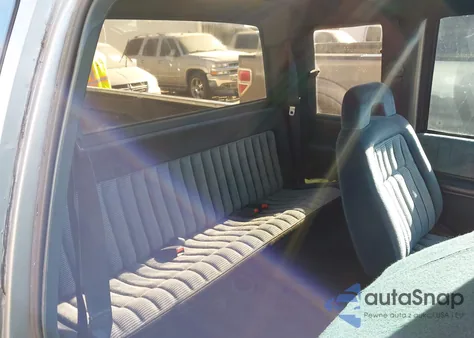 1993 GMC Sierra C1500 from USA, damaged, VIN 2GTEC19KXP1512578